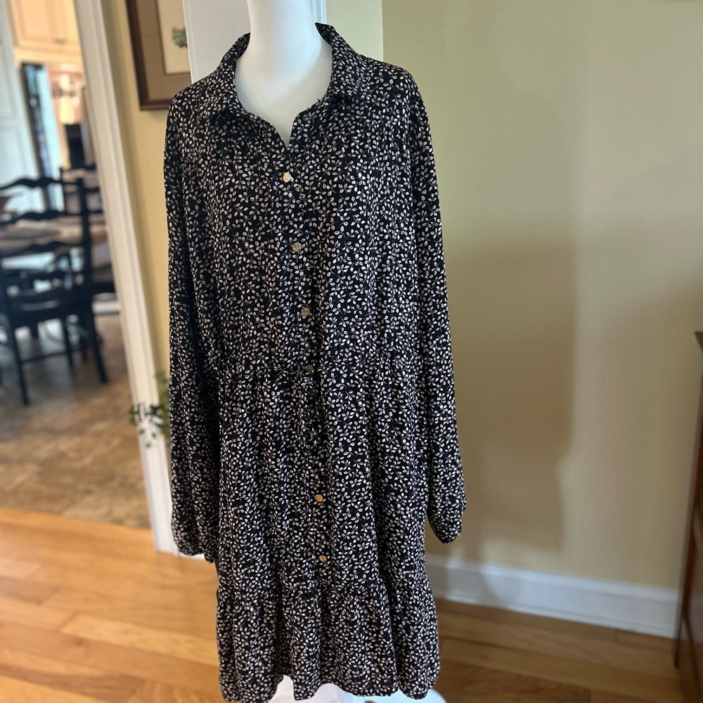 Draper James Floral Black and White Women's Dress - Picture 3 of 13